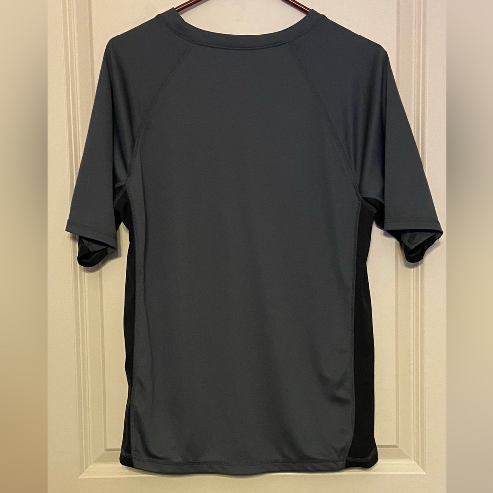 𝅺kanu🏄‍♂️ Shirt Sz-M In Very Good Condition, Ready to Hit The Water - Picture 5 of 8